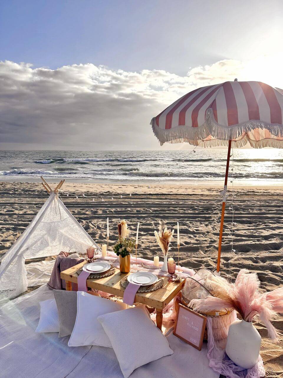 luxury pop-up picnic services in Santa Monica 