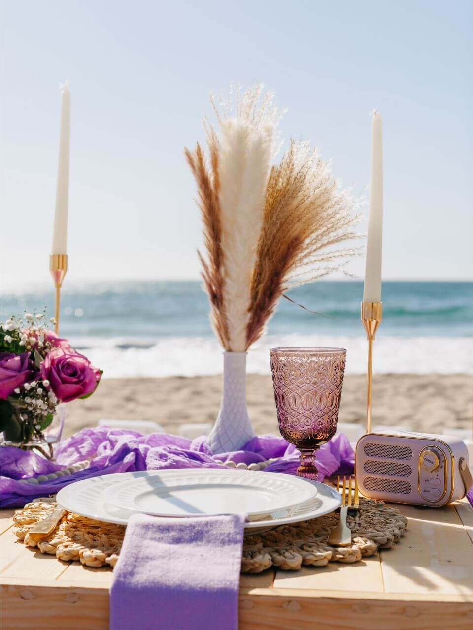 gender reveal pop -up picnic experience on the beach