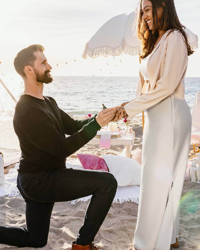 luxury pop-up marriage proposal setup