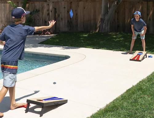 portable cornhole game set