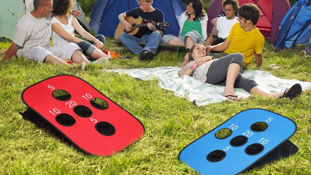 portable cornhole